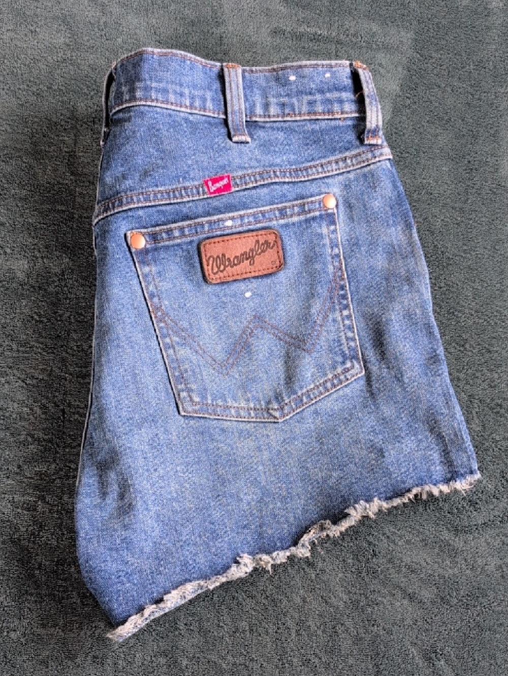 Wrangler Medium Blue Frayed Hem Denim Shorts - Picture 2 of 4